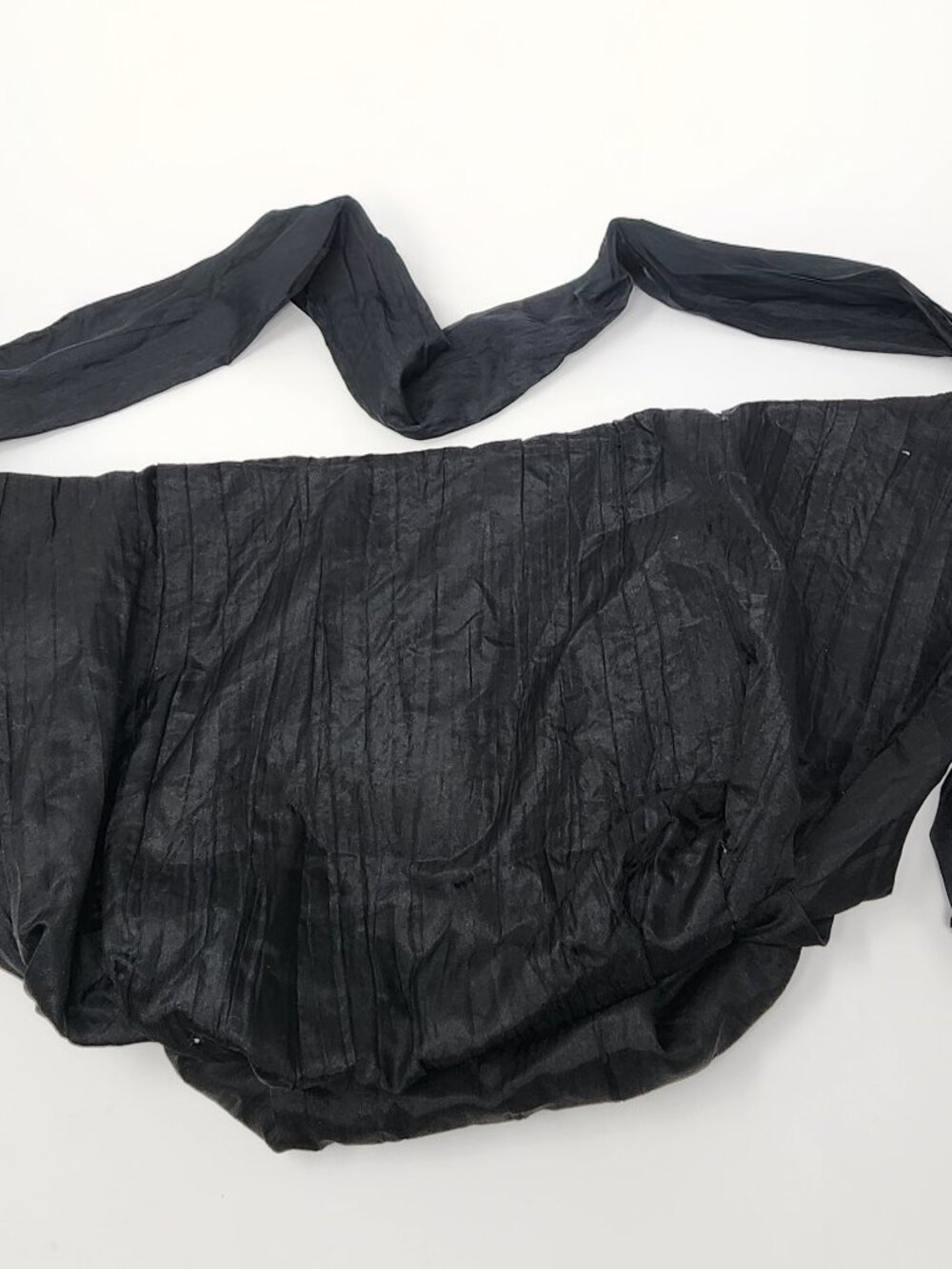New black sling bag with black cloth handles